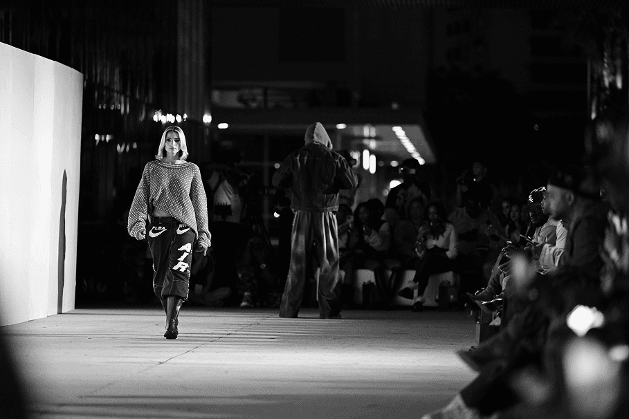 Images from fashion shows in black and white