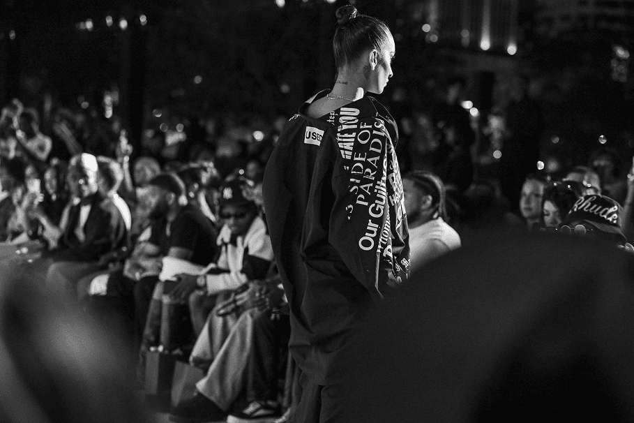 Images from fashion shows in black and white